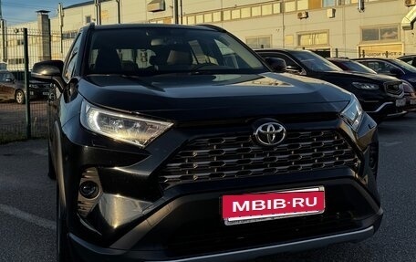 Toyota RAV4, 2021 год, 3 300 000 рублей, 7 фотография