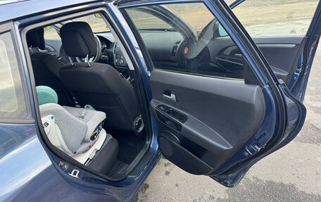 KIA cee'd I рестайлинг, 2011 год, 647 000 рублей, 18 фотография