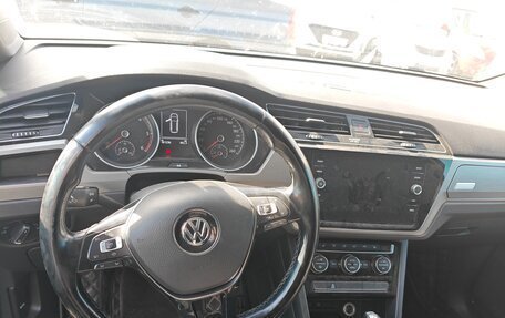 Volkswagen Touran III, 2019 год, 1 496 000 рублей, 13 фотография