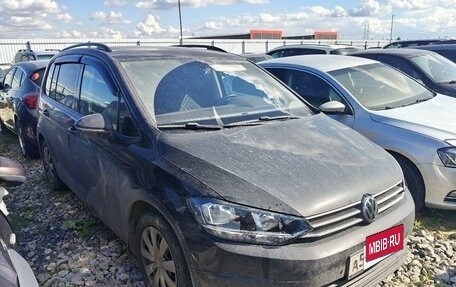 Volkswagen Touran III, 2019 год, 1 496 000 рублей, 1 фотография