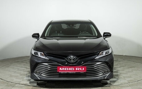 Toyota Camry, 2019 год, 2 089 585 рублей, 2 фотография