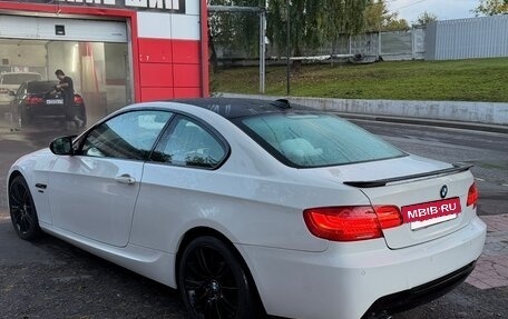 BMW 3 серия, 2011 год, 1 575 000 рублей, 2 фотография