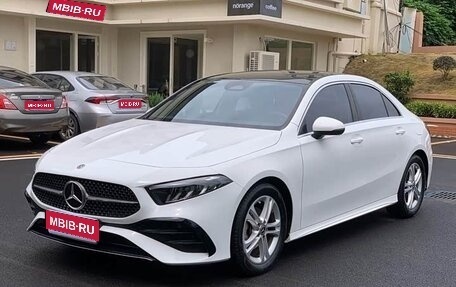 Mercedes-Benz A-Класс, 2023 год, 2 500 000 рублей, 1 фотография
