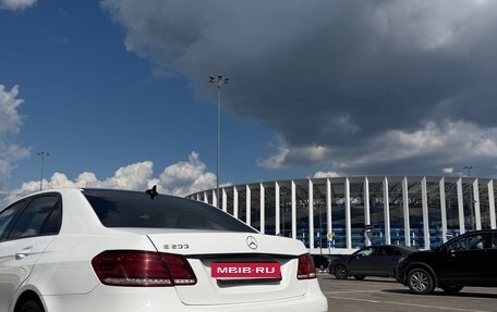 Mercedes-Benz E-Класс, 2015 год, 1 950 000 рублей, 4 фотография