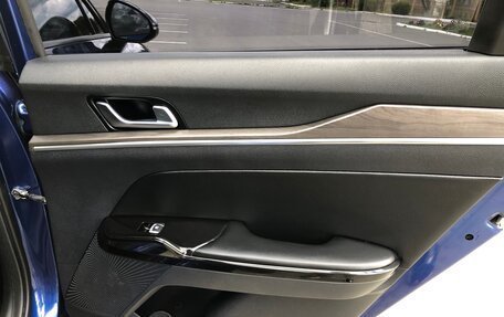 KIA K5, 2020 год, 2 800 000 рублей, 28 фотография