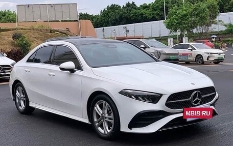 Mercedes-Benz A-Класс, 2023 год, 2 500 000 рублей, 3 фотография