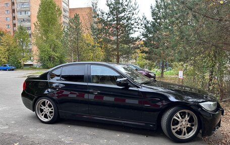 BMW 3 серия, 2011 год, 1 350 000 рублей, 2 фотография