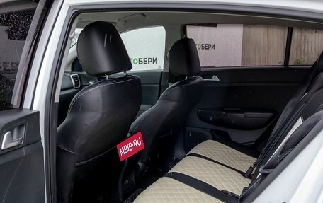 KIA Sportage IV рестайлинг, 2018 год, 2 360 000 рублей, 23 фотография