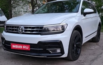 Volkswagen Tiguan II, 2018 год, 2 300 000 рублей, 1 фотография