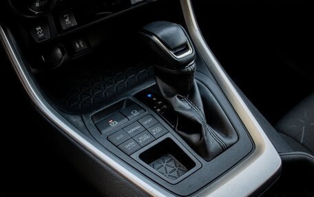 Toyota RAV4, 2020 год, 2 600 000 рублей, 6 фотография