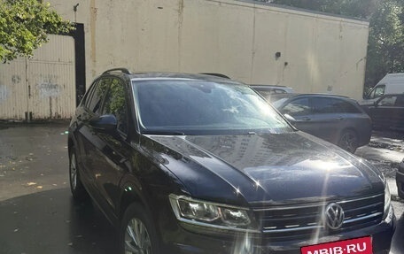 Volkswagen Tiguan II, 2020 год, 2 200 000 рублей, 3 фотография