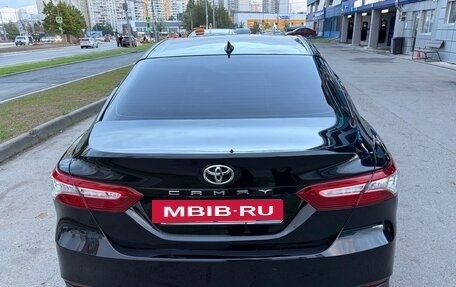 Toyota Camry, 2019 год, 2 890 000 рублей, 4 фотография