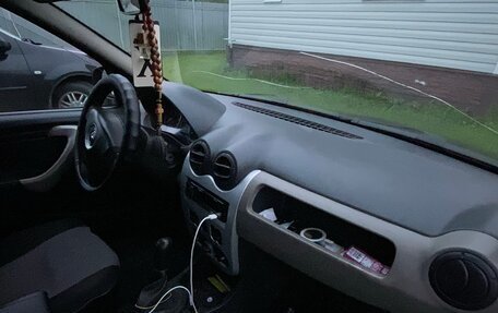 Renault Logan I, 2010 год, 205 000 рублей, 10 фотография