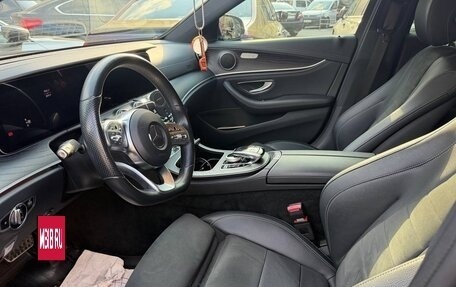 Mercedes-Benz E-Класс, 2020 год, 4 150 000 рублей, 3 фотография