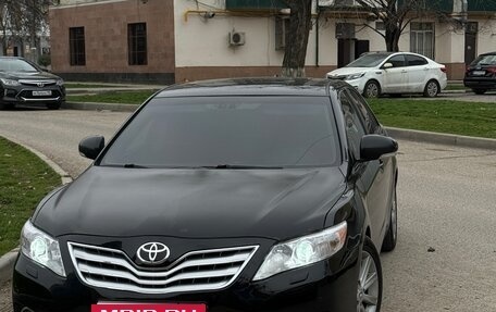 Toyota Camry, 2010 год, 850 000 рублей, 5 фотография