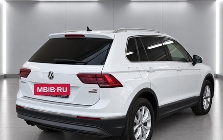 Volkswagen Tiguan II, 2017 год, 2 530 000 рублей, 4 фотография