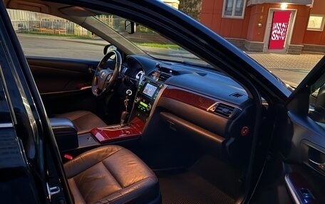 Toyota Camry, 2013 год, 1 630 000 рублей, 10 фотография