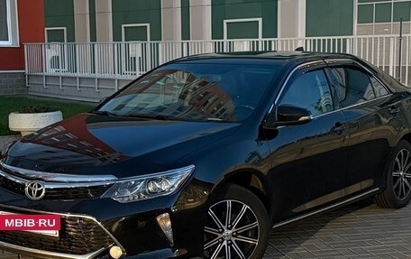 Toyota Camry, 2013 год, 1 630 000 рублей, 2 фотография