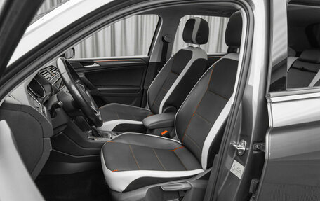 Volkswagen Tiguan II, 2021 год, 3 050 000 рублей, 9 фотография