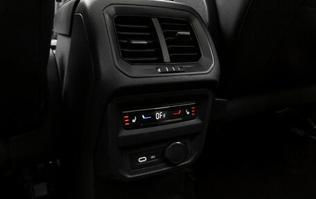 Volkswagen Tiguan II, 2021 год, 3 050 000 рублей, 14 фотография