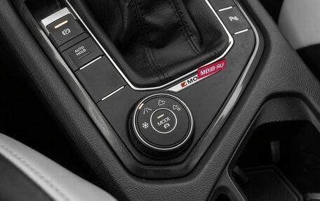 Volkswagen Tiguan II, 2021 год, 3 050 000 рублей, 22 фотография
