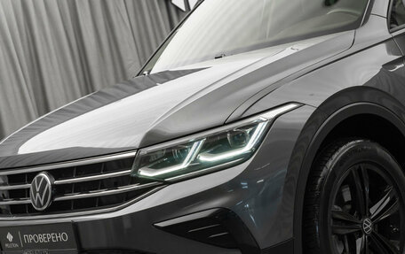 Volkswagen Tiguan II, 2021 год, 3 050 000 рублей, 25 фотография