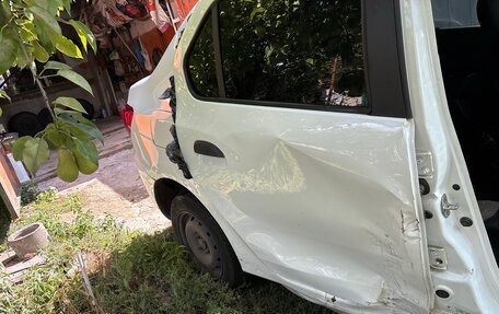 Renault Logan II, 2014 год, 230 000 рублей, 4 фотография