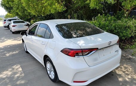 Toyota Corolla, 2022 год, 1 500 000 рублей, 5 фотография