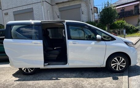 Honda Freed II, 2019 год, 1 260 000 рублей, 7 фотография