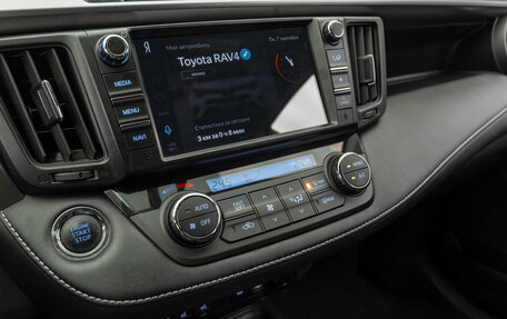 Toyota RAV4, 2017 год, 2 900 000 рублей, 17 фотография