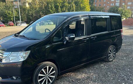 Honda Stepwgn IV, 2010 год, 970 000 рублей, 2 фотография