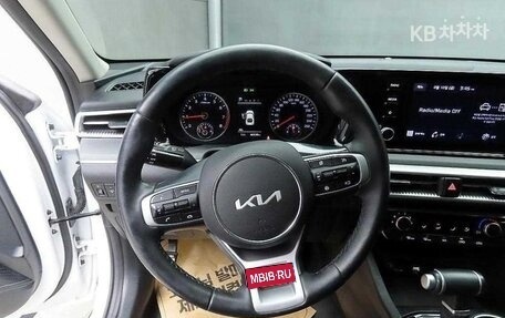 KIA K5, 2023 год, 2 185 000 рублей, 9 фотография