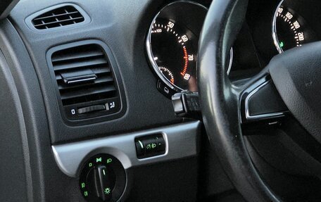 Skoda Yeti I рестайлинг, 2014 год, 1 239 000 рублей, 18 фотография