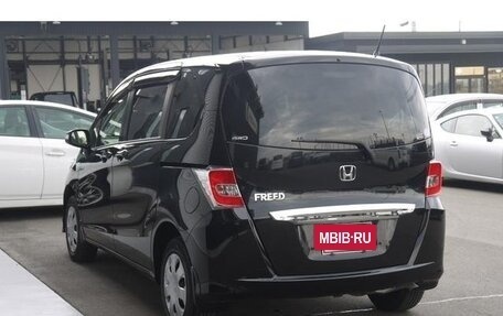 Honda Freed I, 2016 год, 1 050 000 рублей, 8 фотография