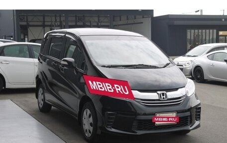 Honda Freed I, 2016 год, 1 050 000 рублей, 4 фотография