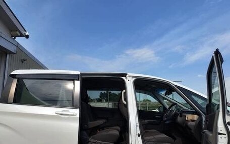 Honda Freed II, 2018 год, 1 241 000 рублей, 3 фотография