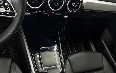 Mercedes-Benz GLB, 2021 год, 2 695 000 рублей, 13 фотография