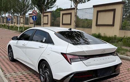 Hyundai Elantra, 2023 год, 1 270 000 рублей, 5 фотография