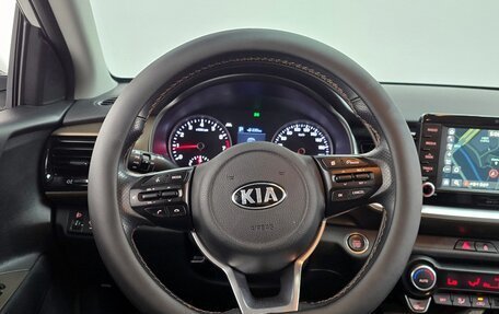 KIA Stonic, 2018 год, 1 300 000 рублей, 6 фотография