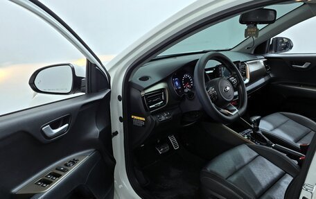 KIA Stonic, 2018 год, 1 300 000 рублей, 14 фотография