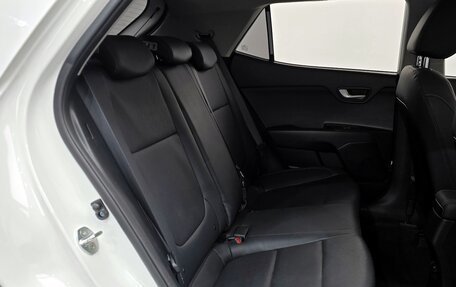KIA Stonic, 2018 год, 1 300 000 рублей, 15 фотография