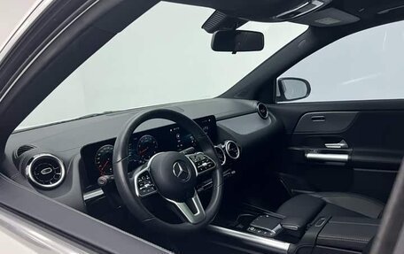 Mercedes-Benz GLA, 2022 год, 2 517 000 рублей, 11 фотография