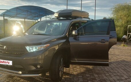 Toyota Highlander III, 2012 год, 2 399 000 рублей, 5 фотография