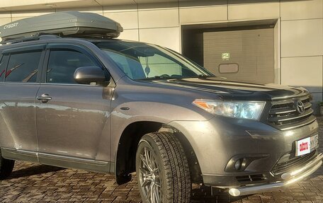 Toyota Highlander III, 2012 год, 2 399 000 рублей, 3 фотография