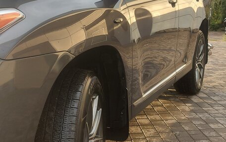 Toyota Highlander III, 2012 год, 2 399 000 рублей, 11 фотография
