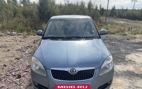 Skoda Fabia II, 2010 год, 600 000 рублей, 2 фотография