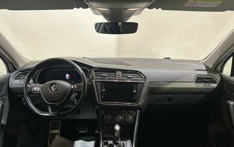 Volkswagen Tiguan II, 2020 год, 2 450 000 рублей, 20 фотография