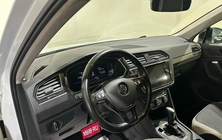 Volkswagen Tiguan II, 2020 год, 2 450 000 рублей, 19 фотография