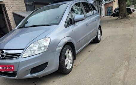 Opel Zafira B, 2010 год, 480 000 рублей, 3 фотография