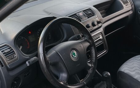 Skoda Fabia II, 2008 год, 250 000 рублей, 4 фотография